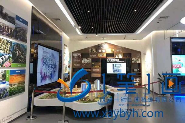 智能化展覽館展臺上的透明罩子中，一件元代磁州窯白釉褐彩龍鳳紋罐“懸浮”在空中，隨著罐身緩緩旋轉(zhuǎn)，上面的紋路清晰可見，還能看到光斑。誰能想到，這是文物的全息虛擬影像!博物館全息文物數(shù)字展廳是未來文物數(shù)字化的趨勢。